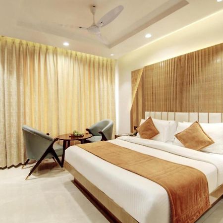 Hotel Platinum With Free Pickup-Delhi Airport New Delhi Exterior photo