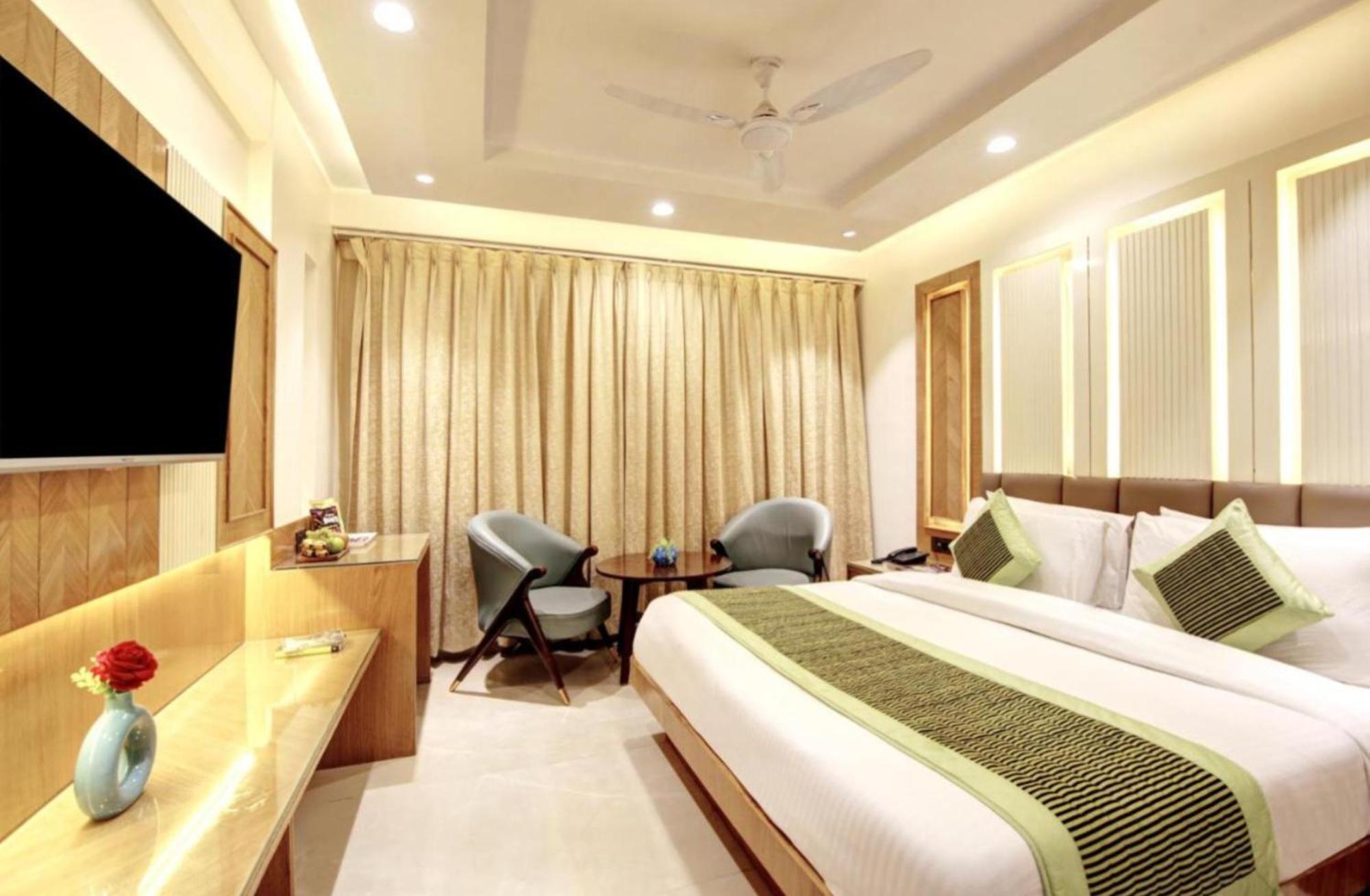 Hotel Platinum With Free Pickup-Delhi Airport New Delhi Exterior photo