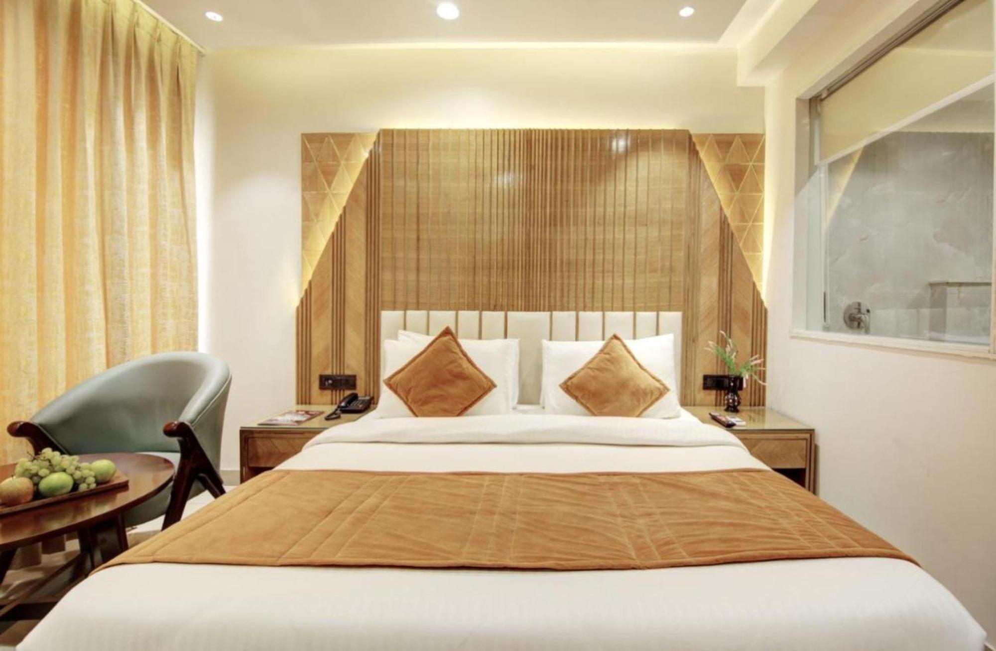 Hotel Platinum With Free Pickup-Delhi Airport New Delhi Exterior photo