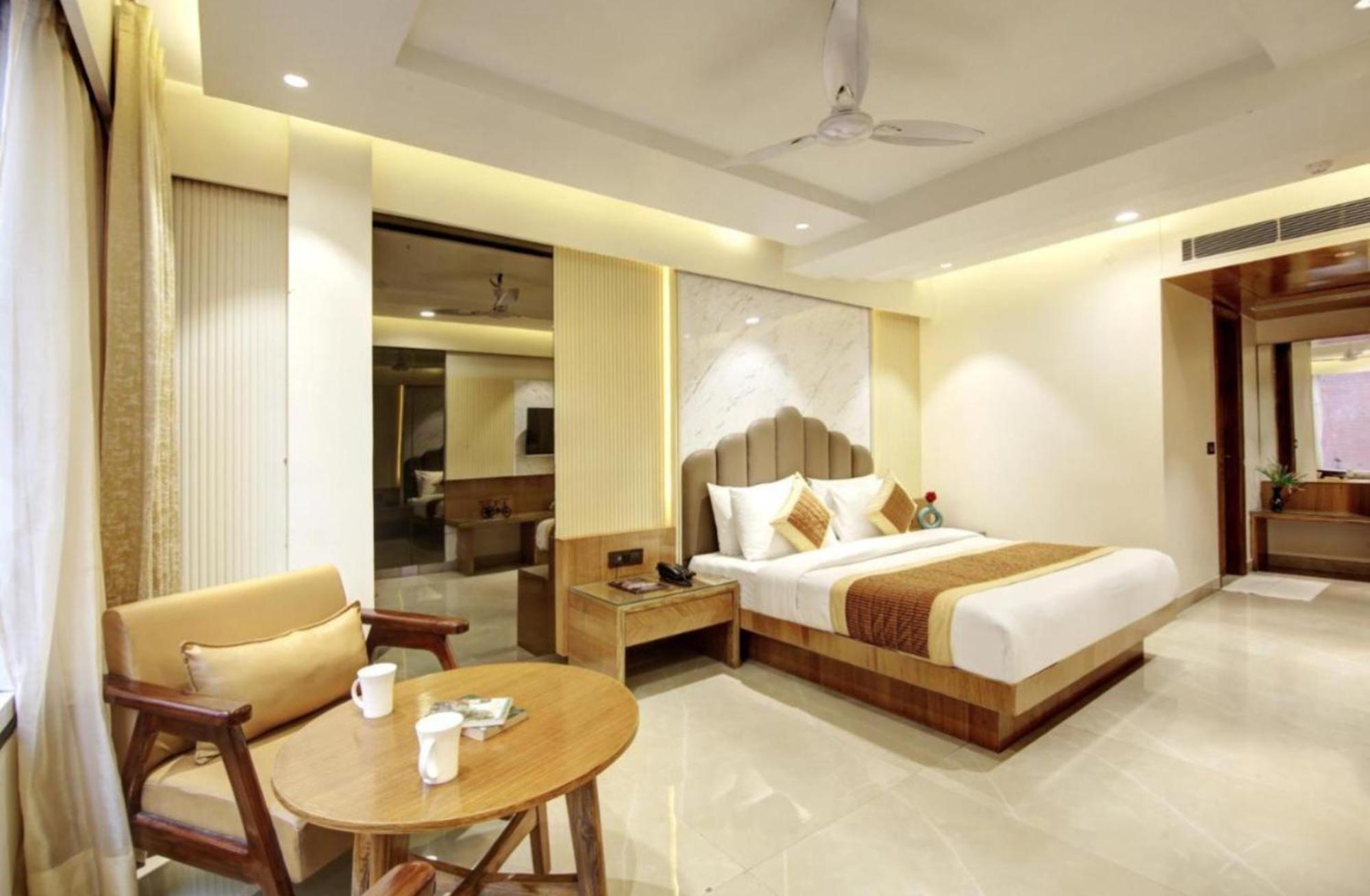 Hotel Platinum With Free Pickup-Delhi Airport New Delhi Exterior photo